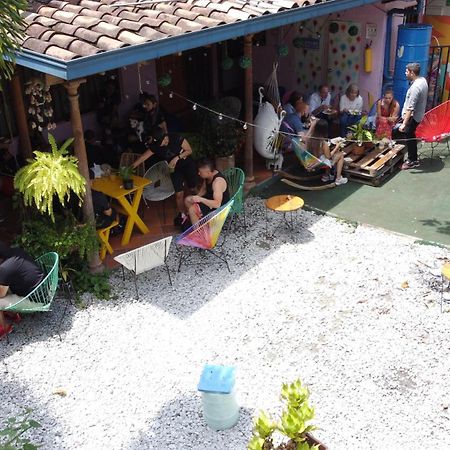 Yolo Hostel Medellín Exteriör bild