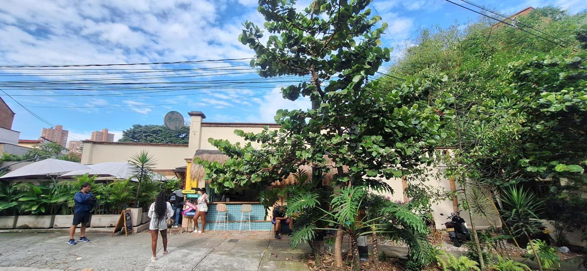 Yolo Hostel Medellín Exteriör bild
