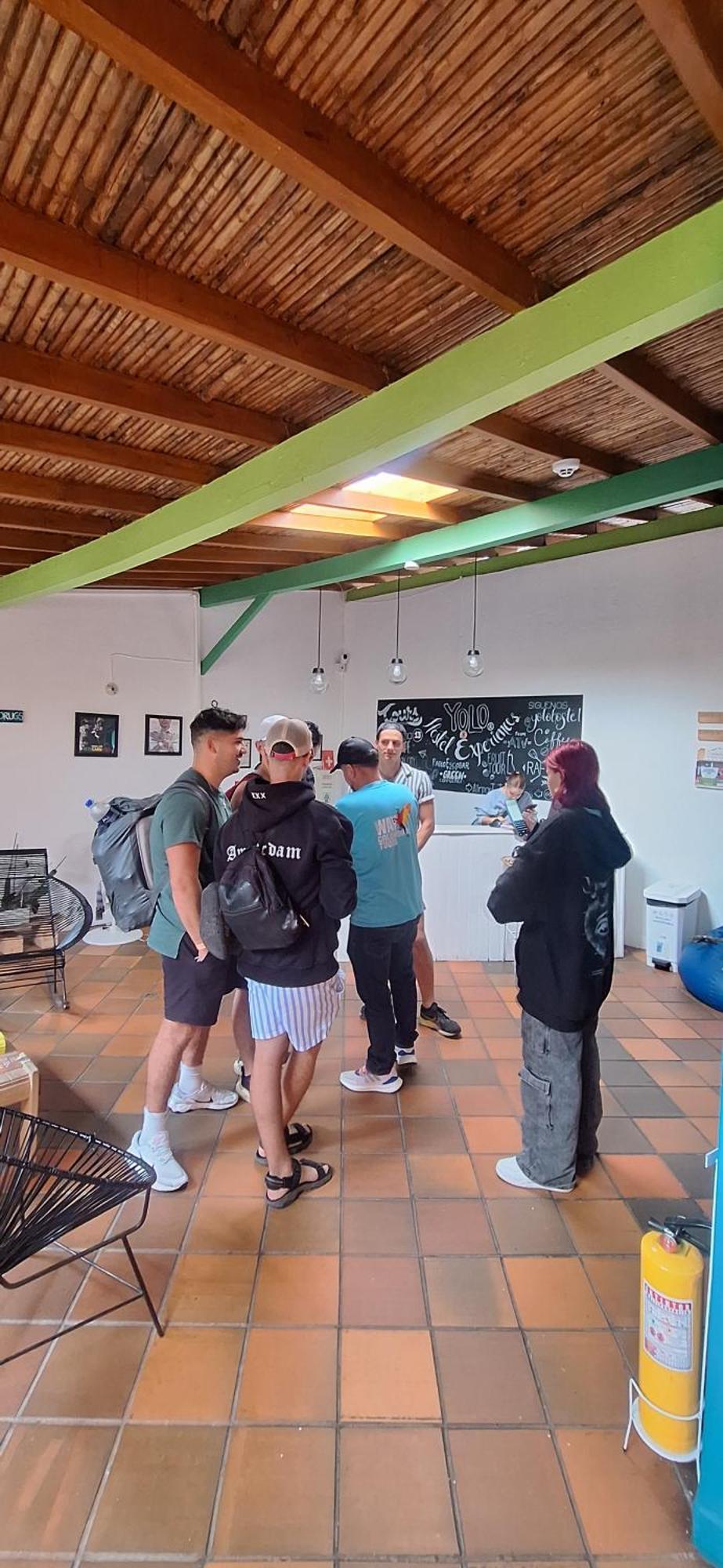 Yolo Hostel Medellín Exteriör bild