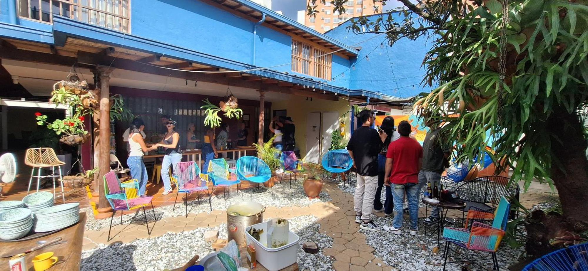 Yolo Hostel Medellín Exteriör bild